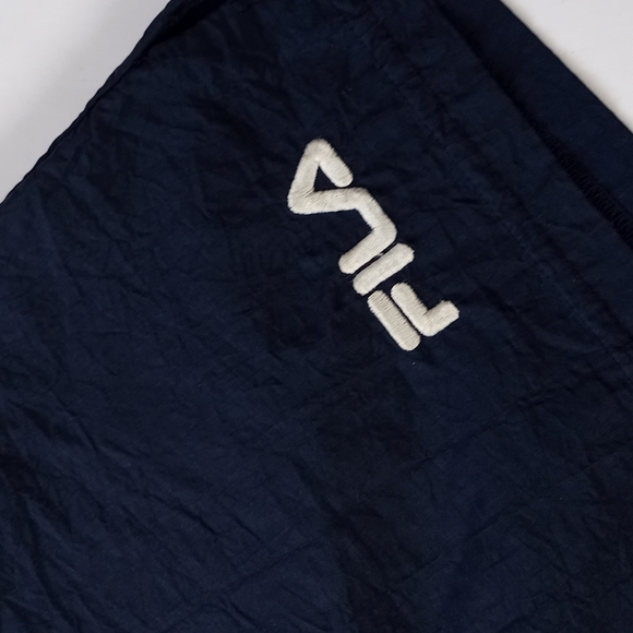 Vintage FILA Essential Shorts with liner & pockets - Picture 3 of 5